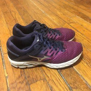 Mizuno running shoes